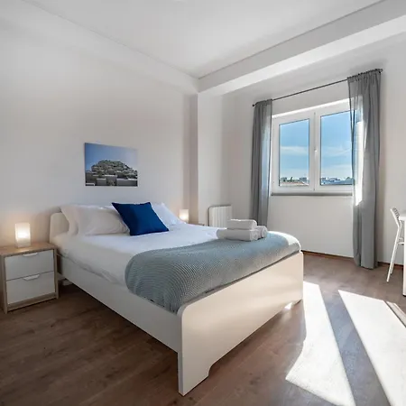 Elisio De Moura - T5 Ideal Familias - Apartment Braga