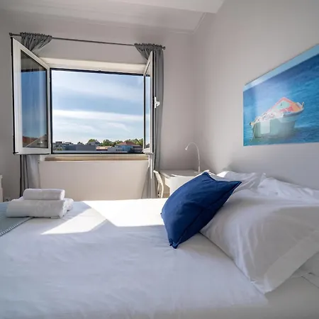 Apartment Elisio De Moura - T5 Ideal Familias - *