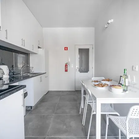 Elisio De Moura - T5 Ideal Familias - *