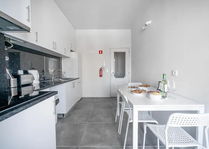 Elisio De Moura - T5 Ideal Familias - *